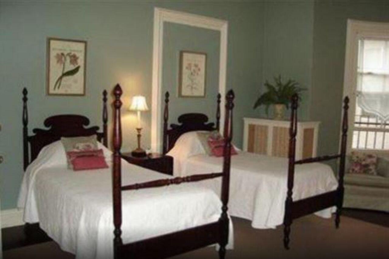 Bed and Breakfast The College Club Of Boston Pokój zdjęcie